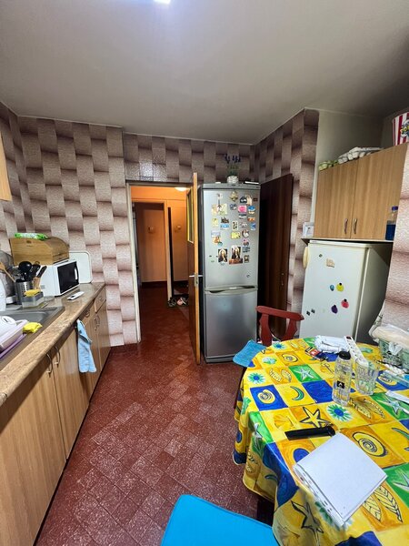 Lizeanu, Maica Domnului, Grigore Ionescu, 3 camere, 2 gr. sanitare, 1987